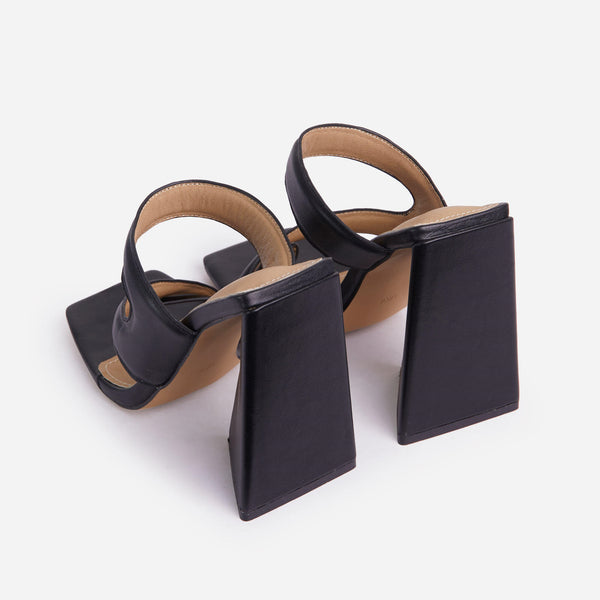 Black_2_352fbeec-de10-489b-8cdb-8589e5d7ba1c_grande