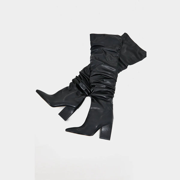 Black_3_5c185c66-e79b-470b-b678-99eb0dc6f2cc_grande