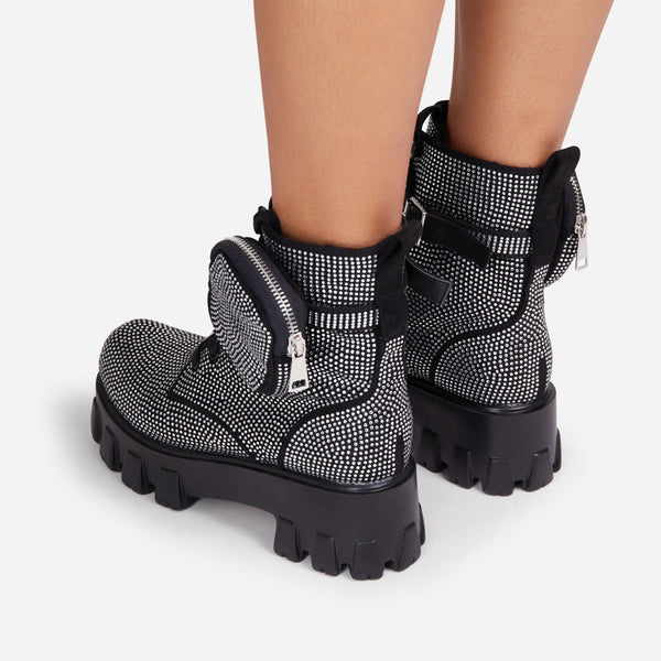 Black_4_85e6559e-1411-4eea-acfa-a4995a63aa12_grande