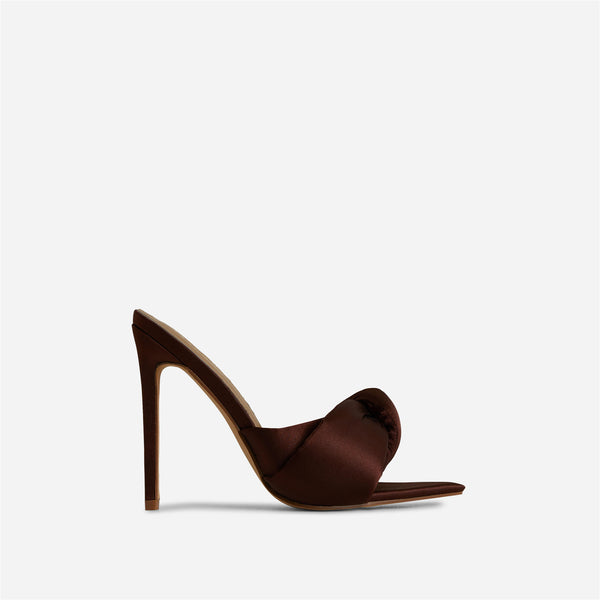 Brown_0_7582b1ec-03d2-40ab-9be6-78732da48131_grande