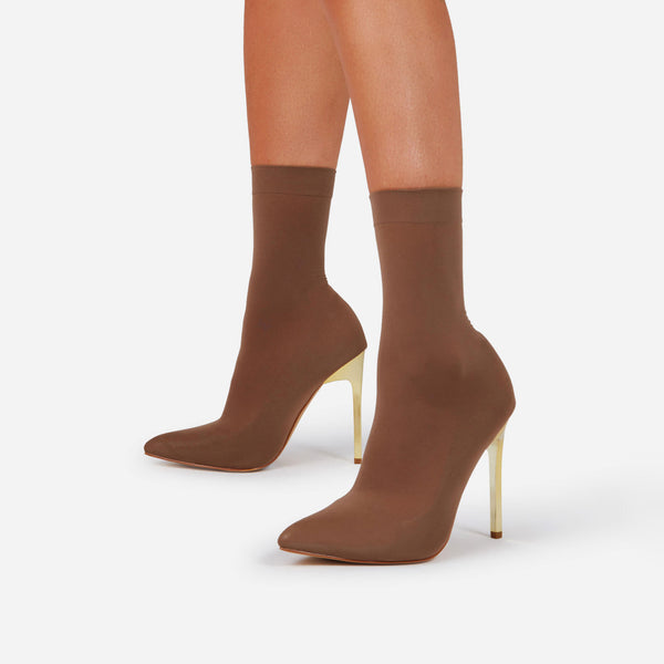 Brown_0_943cb28a-e4c7-410d-8672-e1e2d17fd4c5_grande