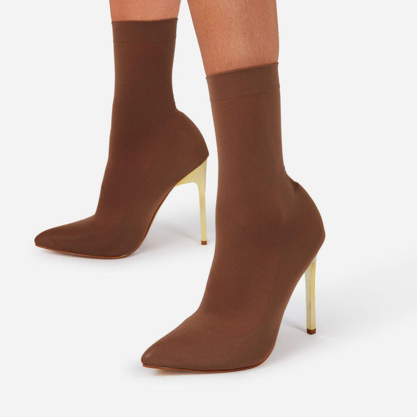 Brown_1_de2bd915-f76b-4696-9e7b-97dbcc59bda0_grande
