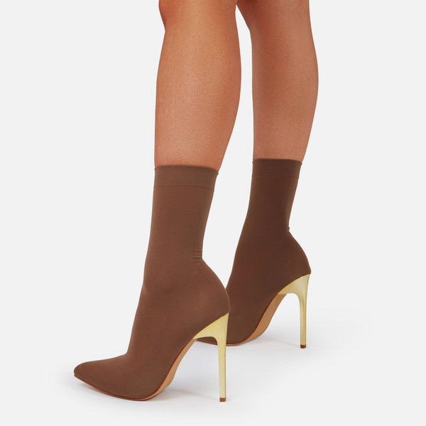 Brown_2_cfdffebb-1461-43b0-93d0-30f329449253_grande