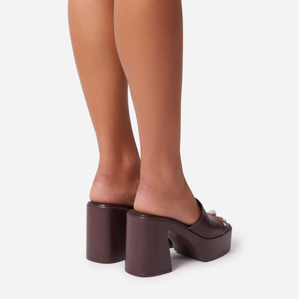 Brown_3_0d4c214e-62de-499c-8468-b20c090b1925_grande