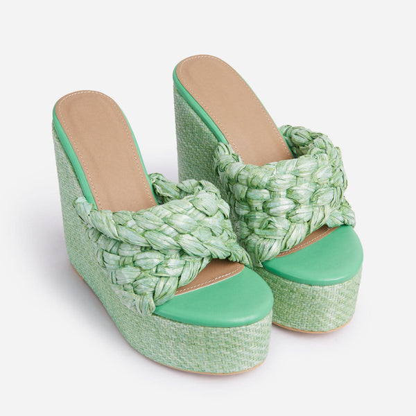Green_1_a7340ad7-3f18-4cab-a8aa-929765163c1b_grande