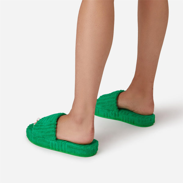 Green_3_0f084756-0c3d-4be9-a2da-abd166ad317e_grande