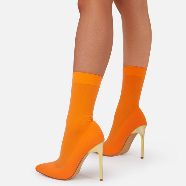 Orange_2_243ce362-d324-4e0a-907f-c553408b0e0c_grande