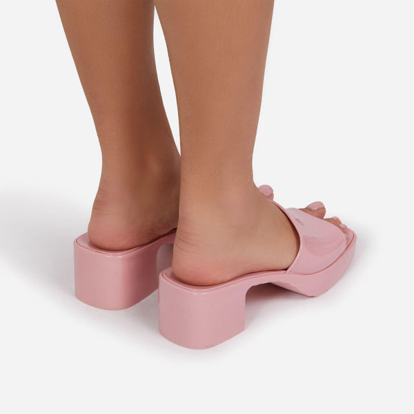 Pink_3_90714a81-f2cf-4821-b9a7-6d7420ae8fcc_grande