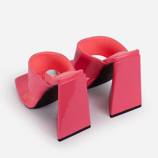 Red_3_3bdf7d2c-9a45-464d-bc23-e6c4c59bc87b_grande