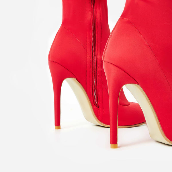 Red_3_92e06726-14eb-4e71-ba25-85ee82d1e926_grande