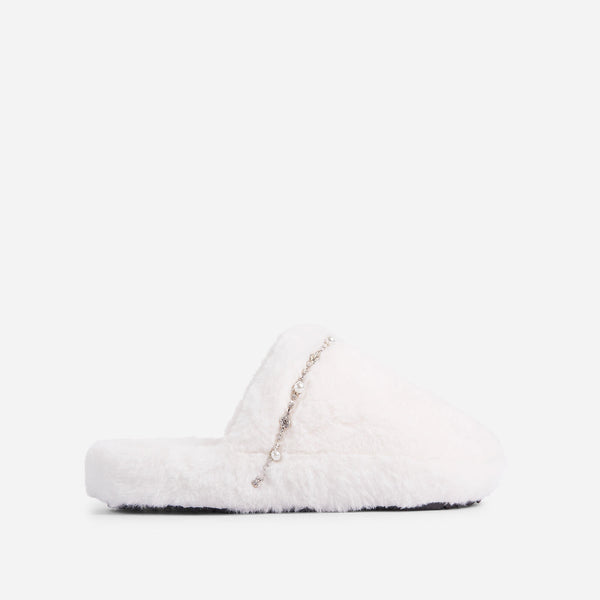 White_0_6f9b053a-ae98-4406-897a-2fb2e2569e98_grande