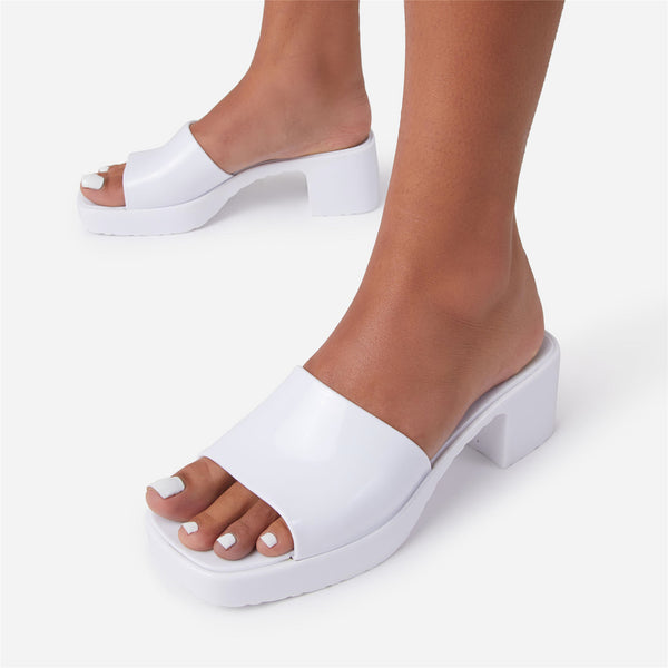 White_2_0d04d9ed-9b66-4c84-b0df-65259da8de34_grande