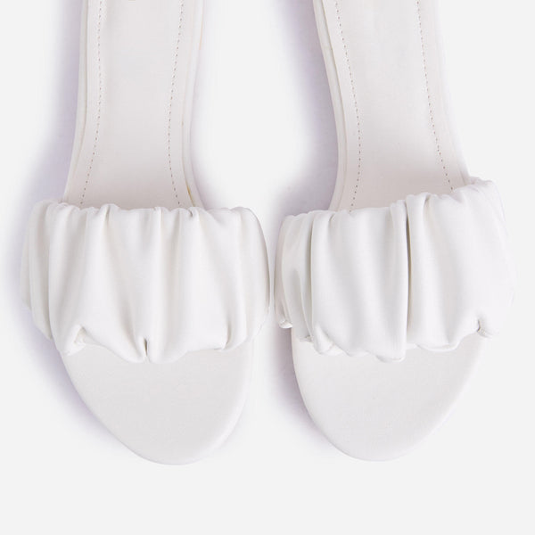 White_3_8dac9807-596e-495e-a16a-dbf93a197a8e_grande
