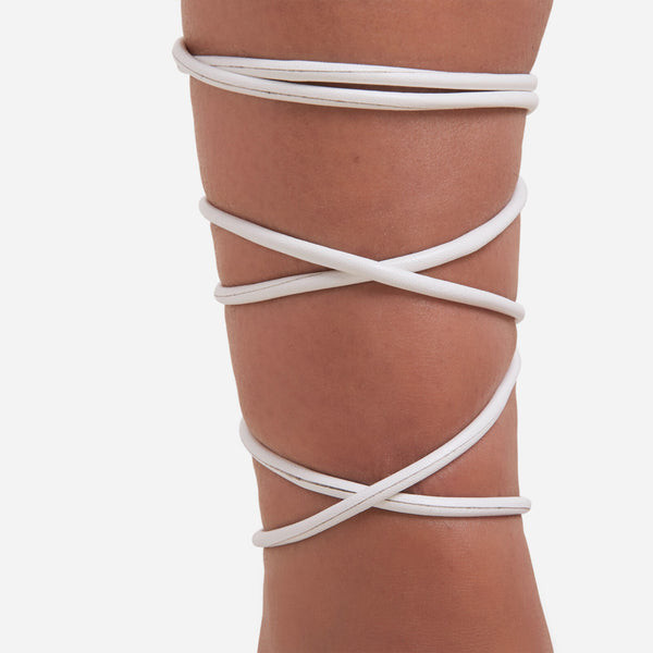 White_4_2e96f8a3-927a-4f57-a249-c8ea07cd3707_grande