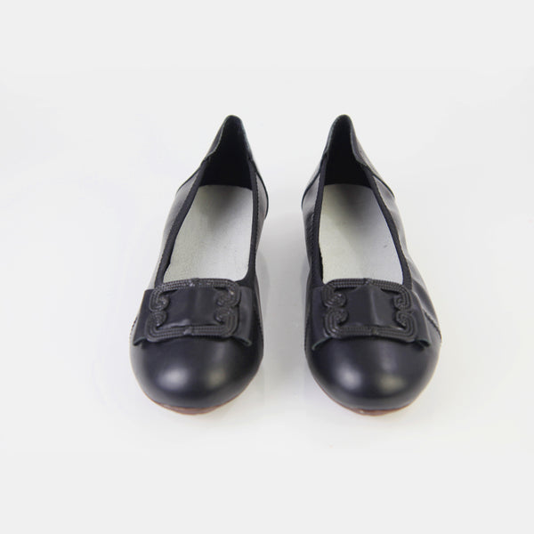 black_2_eb47cd23-338b-4003-9b7d-1b8b0686363f_grande