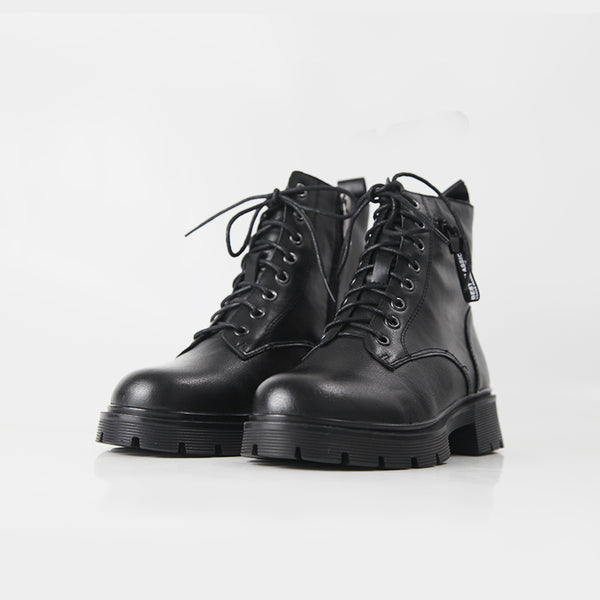black_3_913a10ab-d28f-4743-84b9-e3ac47e35f4f_grande